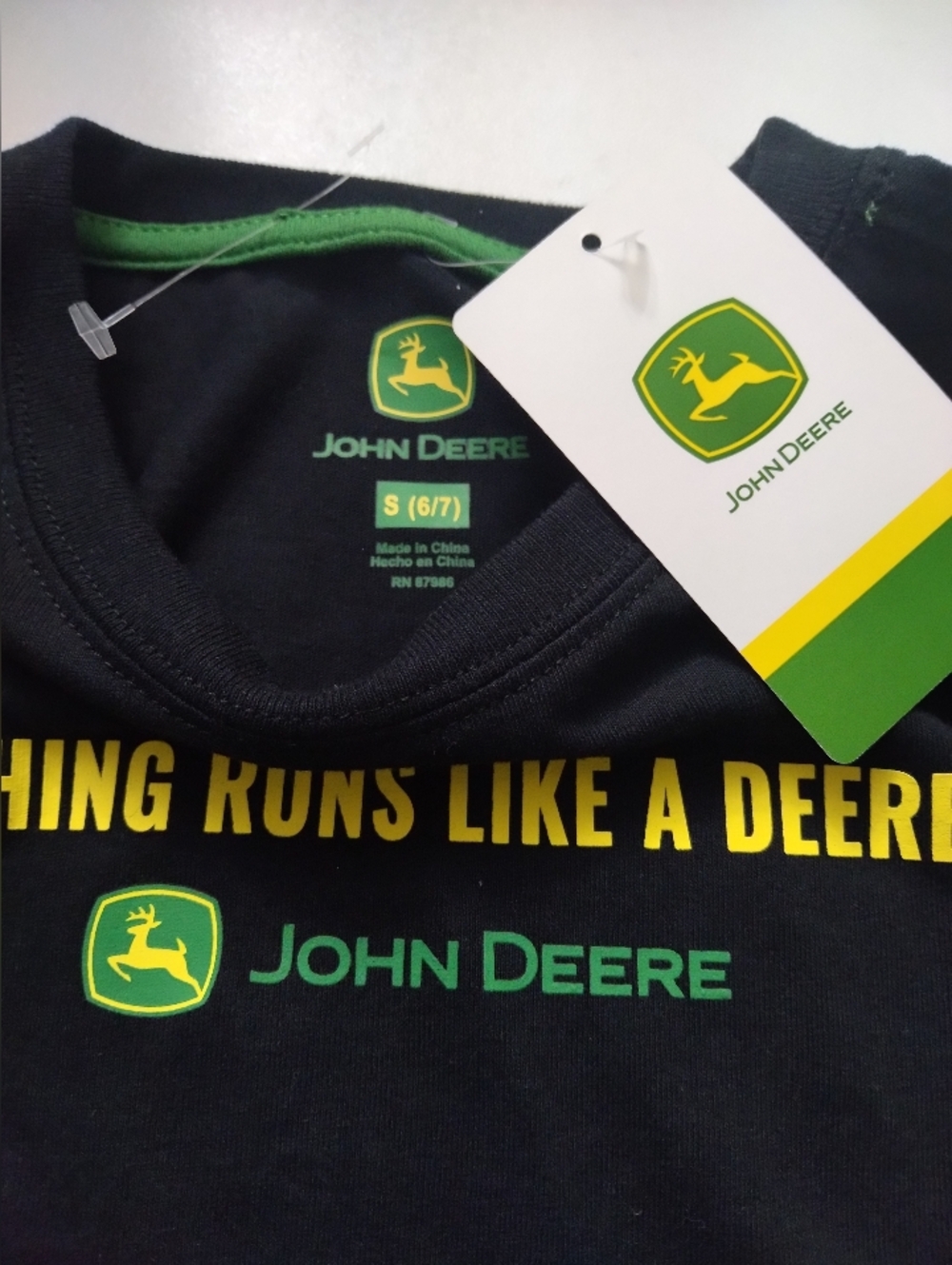 John Deere Boys Black Short-Sleeve Tee with Logo New Size Small 6/7 - Picture 2 of 5